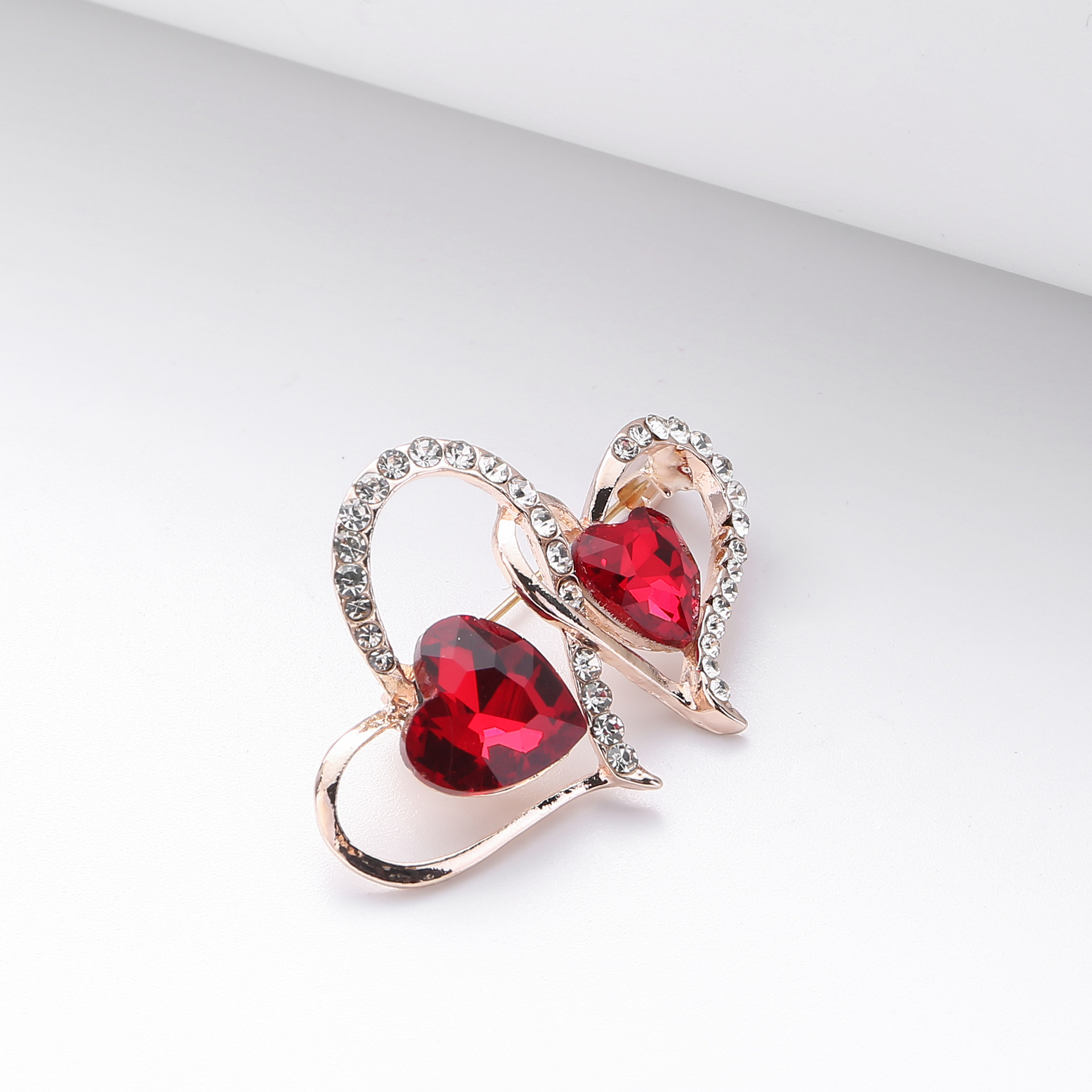 Elegant Style Elegant Pin Heart Shape Alloy Plating Zircon Women's Brooches