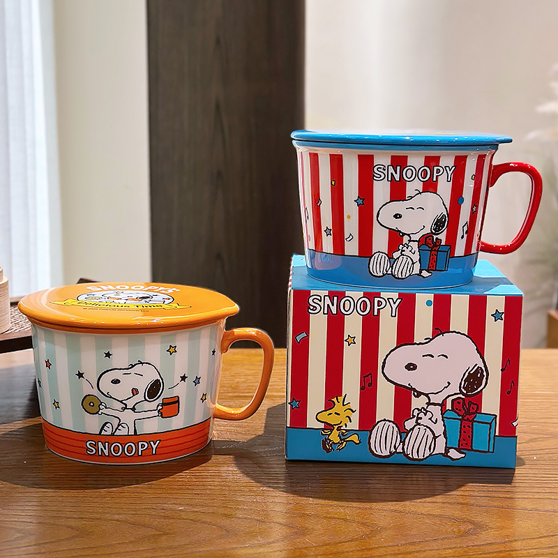 Snoopy co-marcado bol de fideos de cerámica, polvo de caracol, bol de microondas, gran capacidad, manejo de una sola oreja, caricatura para mujeres