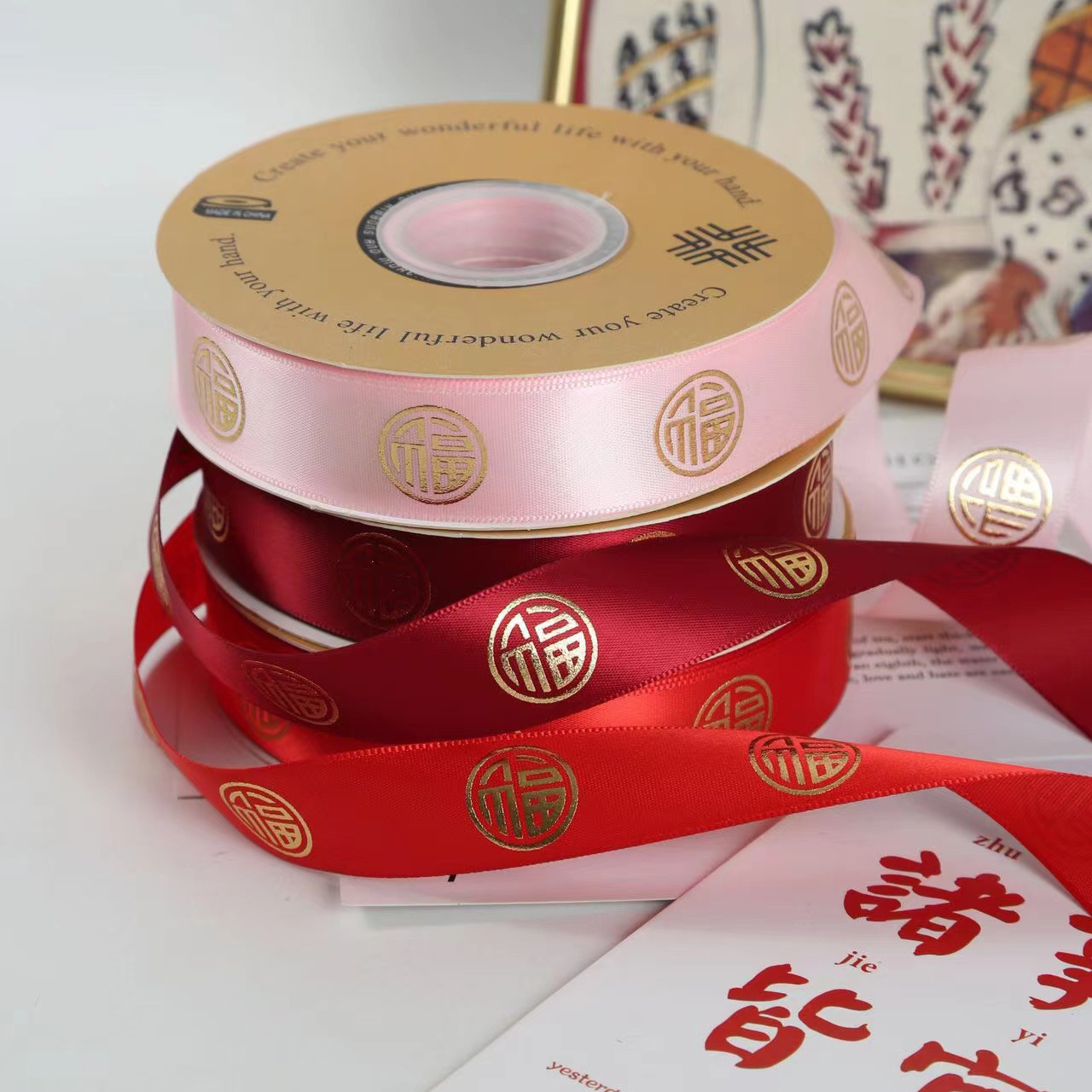 2.5CM Fufu estampado cinta rojo Año Nuevo regalo de mano de flores materiales de embalaje cinta al por mayor