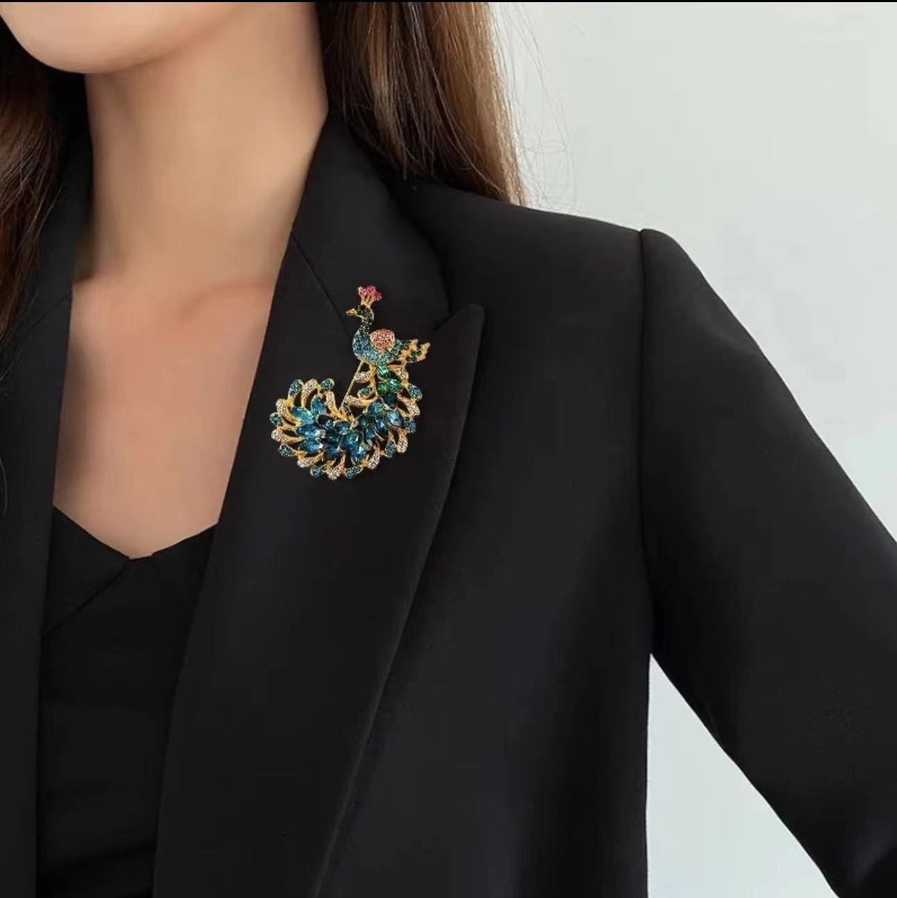 Elegante Pfauenbrosche Für Damen Hochwertiges Modeaccessoire_voghion.com