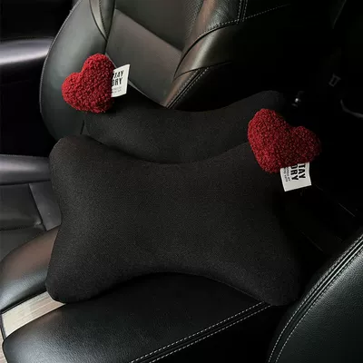 Cute Heart Car Headrest, Sürətlər qutusu və əl tormozu başlıqları - a-pair-of-red-hearts-ice-silk-headrests-driver-and-passenger