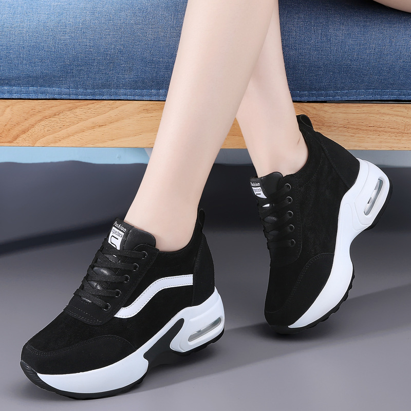 Special Price Inner Height Increasing White Shoes Women's New Super Popular All-match Casual Breathable Thick Bottom Fleece-lined Sports Travel Women's Single Shoes