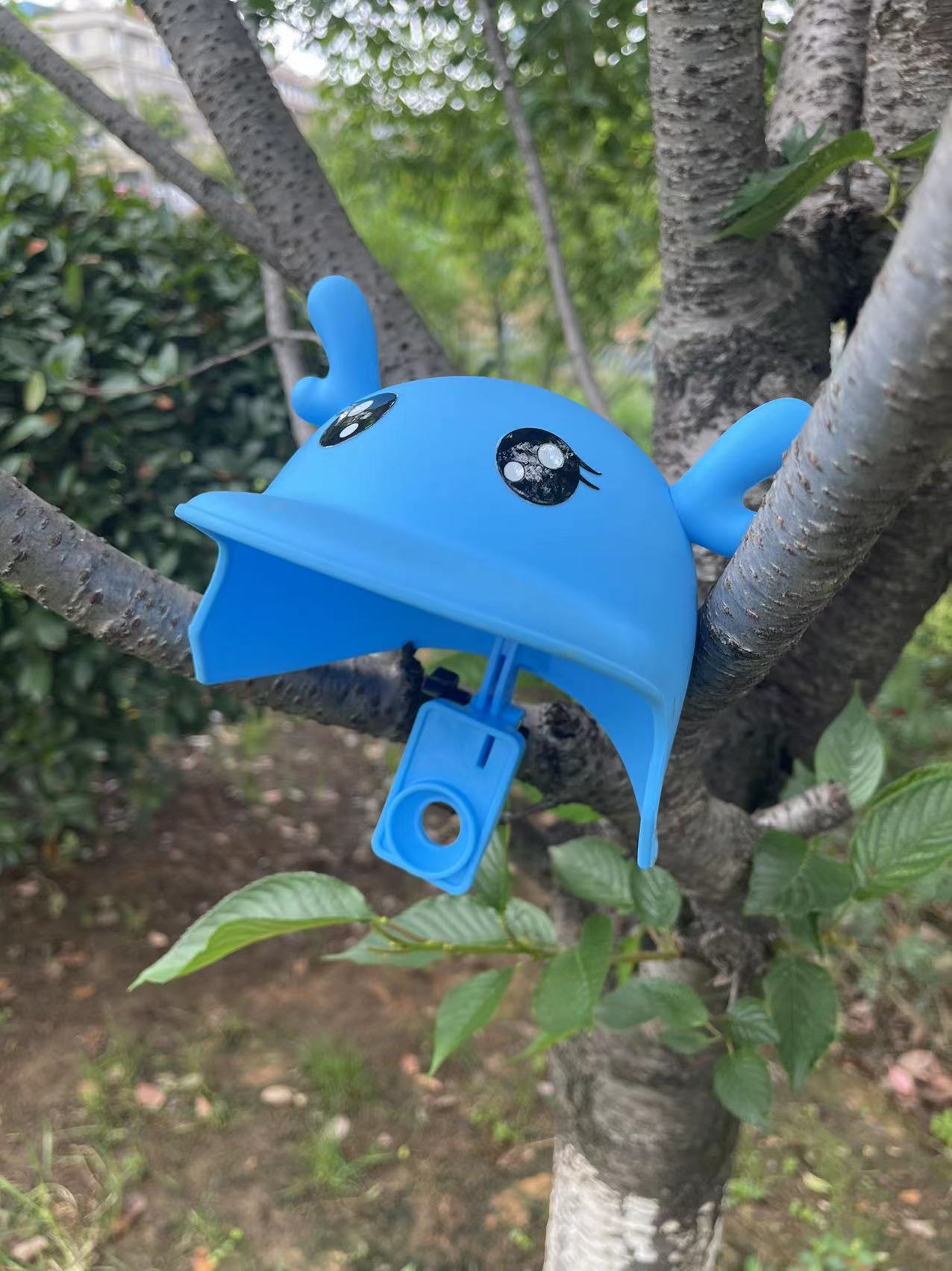 Creative deer helmet for safe cycling, sturdy and durable, sun protection, rainproof, shade, food delivery rider modification accessories