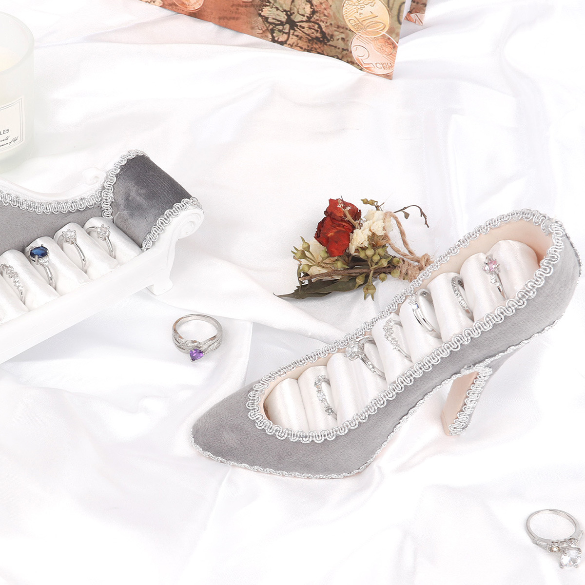 �߼����޲��߸�Ь��ָ����������չʾ�ڼ�����ɳ�����γ��е���