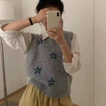 韩系甜美手工立体刺绣花朵针织马甲上衣女秋冬款百搭圆领毛衣背心