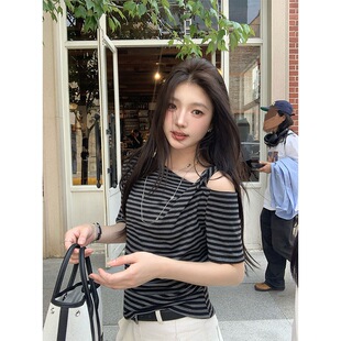 ���I����z�ޡ�����¶�����t��Ů�ļ����|�����ٴ�͹źڗl�y��
