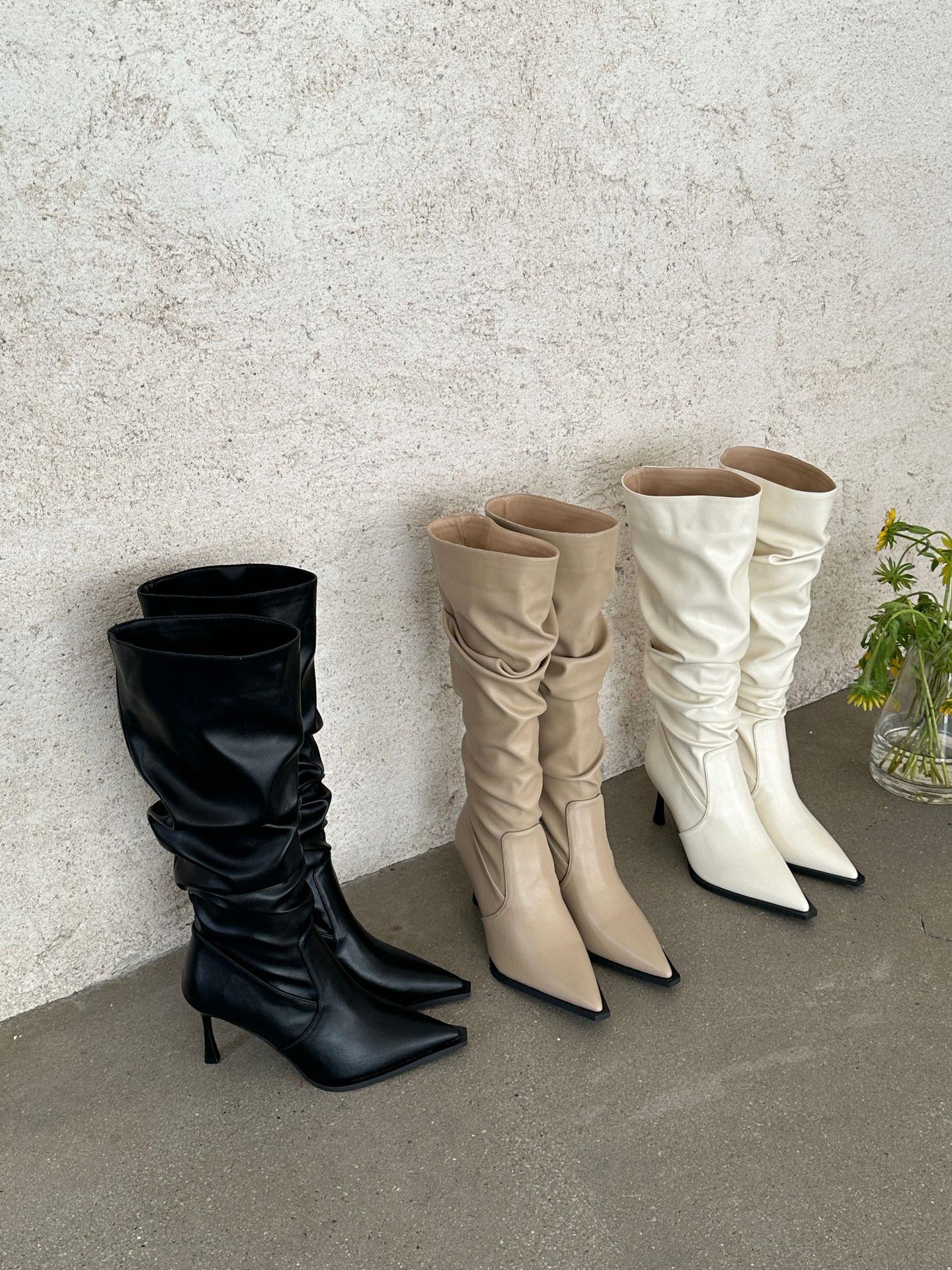 2024 Herbst Winter neue spitze, plissierte Lederstiefel mit hohen Absätzen und Ärmeln, die für Frauen schlanker aussehen sollen_voghion.com