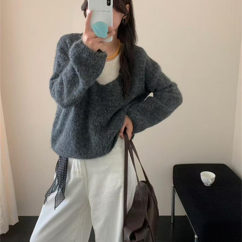 韩系穿搭假两件V领针织衫减龄秋冬新款温柔风软糯慵懒套头毛衣女|undefined