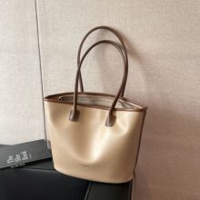 托特包女新款复古大容量单肩包个性洋气时尚腋下包PU皮百 搭包包