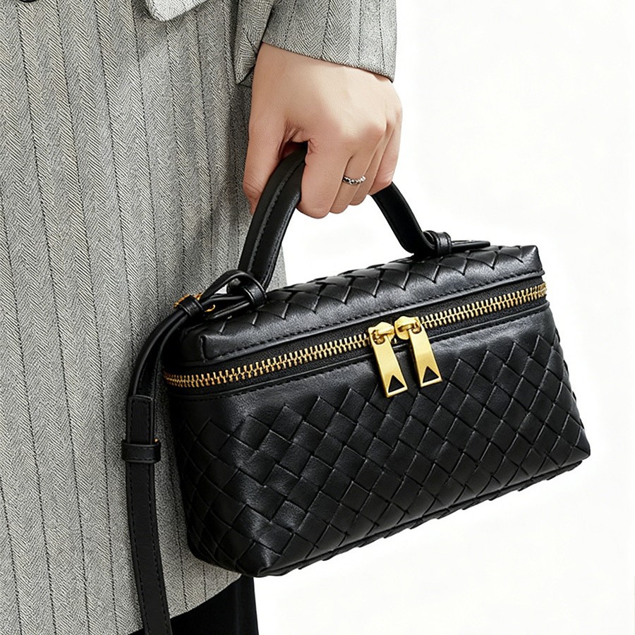 [Cross-Border Exclusive] Hand-Woven Women's Box Bag, Fashionable Handheld Makeup Bag, Single Shoulder Crossbody Small Square Bag - Thumbnail 4