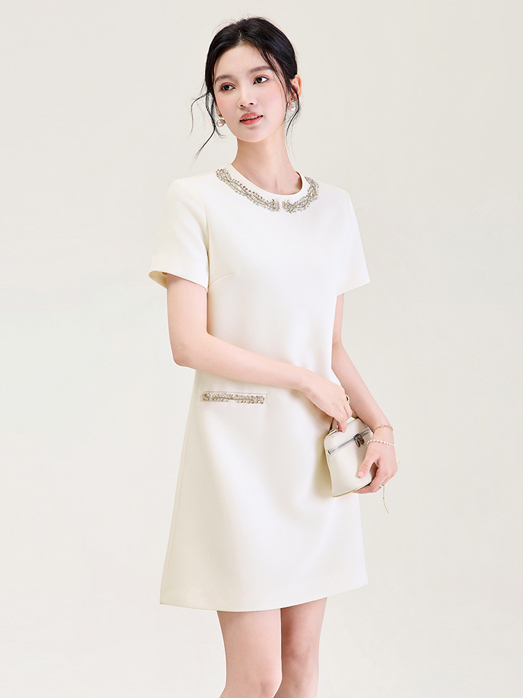 Đầm ngắn tay đính cườm thiết kế Pháp phong cách tiểu thư lãng mạn — màu đen