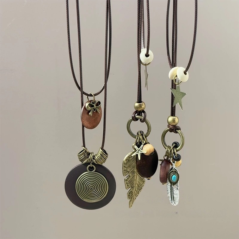 Necklace Women's Long New Chinese Style Zen Feather Retro Ethnic Style Decorative Bohemian Pendant Accessories Sweater Chain