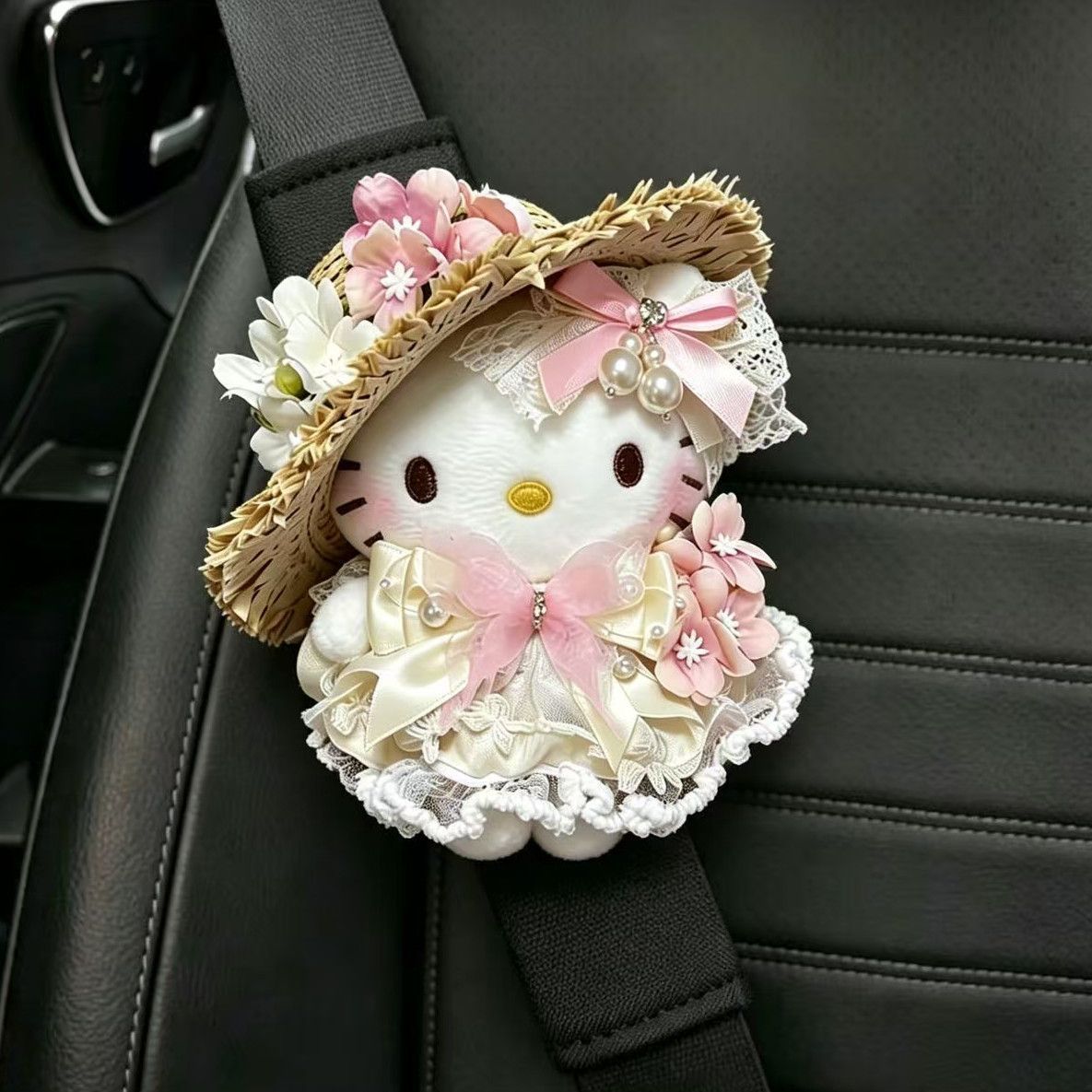Cute Hellokitty Car Seatbelt Cover, Car Seatbelt Shoulder Pad, Seatbelt Decoration, Anti-Wear Clothing