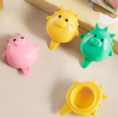 小奶龙开盖挂件神器常用瓶盖撬开易拉罐多功能包挂件钥匙挂件
