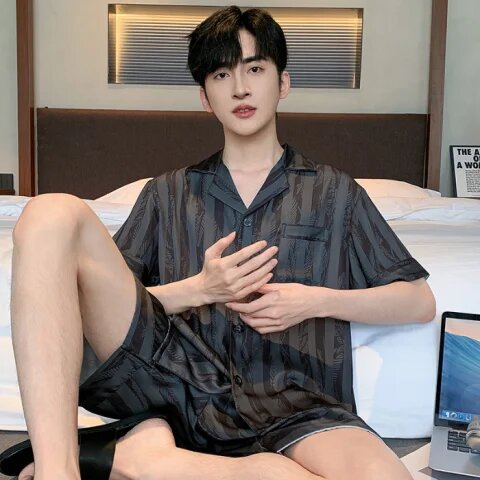 70218 줄무늬 잎