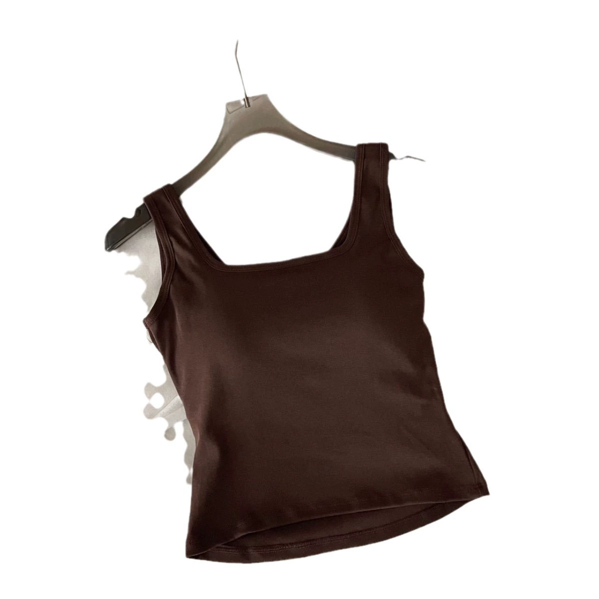 Хлопковый бюстгальтер? Wait that seems wrong. The input: "Cotton brace, comfortable tank top". Could be incorrect. Probably
