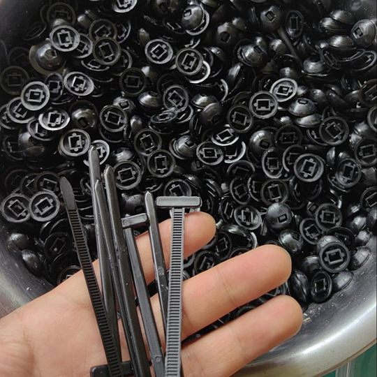 Spot Cross-Border New Product Nylon Universal Cable Tie Buckle Nylon Buckle Cable Tie Holder