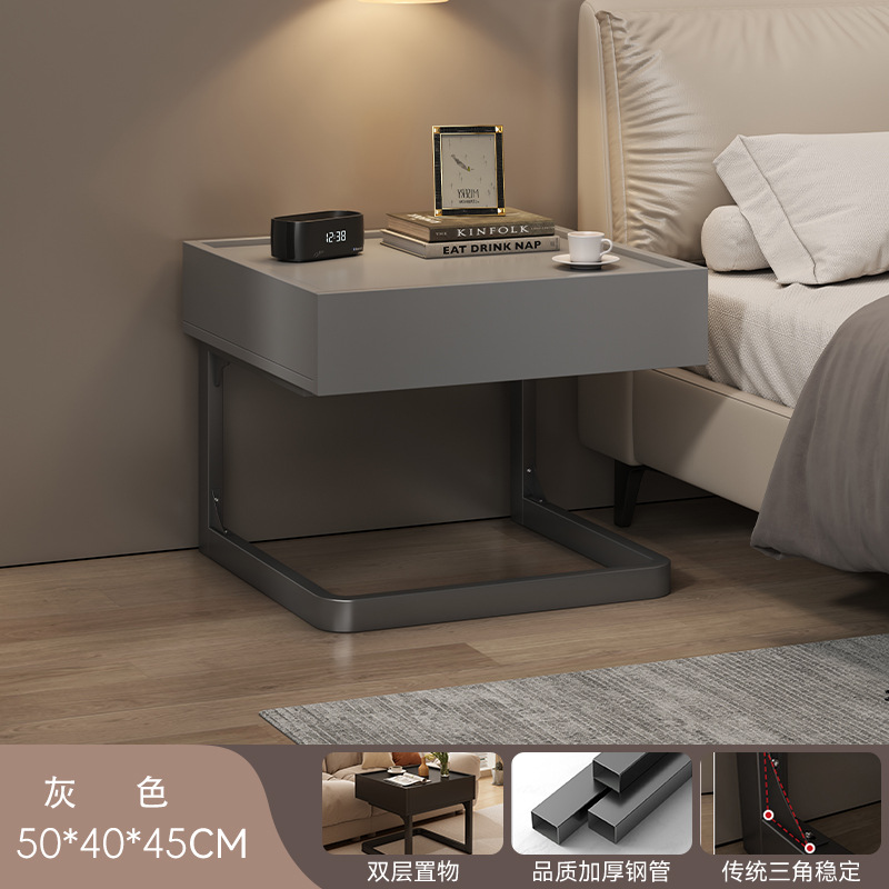 Mesa de cabecera lujosa alta sensación de hotel gabinete de almacenamiento pequeño sentido de diseño creativo de nicho estante alternativa artefacto