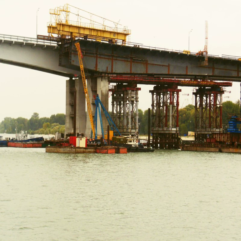 Фенольная модифицированная эпоксидная грунтовка, ремонт небольших повреждений бетона.