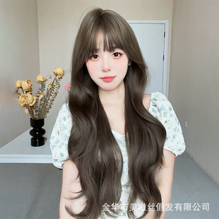 Curly wig, long bangs, wavy helmet, adds volume, mid-length
