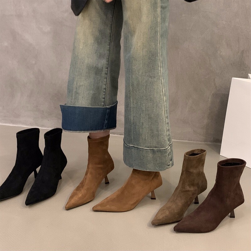 High-heeled, pointed-toe, brown suede ankle boots, women's shoes, 2025 new autumn/winter collection, fleece-lined, French-style ankle boots High-heeled, pointed-toe, brown suede ankle boots, women's shoes, 2025 new autumn/winter collection, fleece-lined, French-style ankle boots