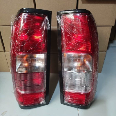 265502S425 265552S425 Nissan Tail light