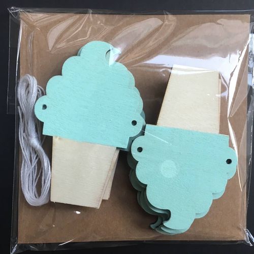 INS Nordic Style Sweet Cone Ice Cream Wooden Sliver Hanger Baby Bed Wooden String Garland Decor for Children's Room Wall Decoration