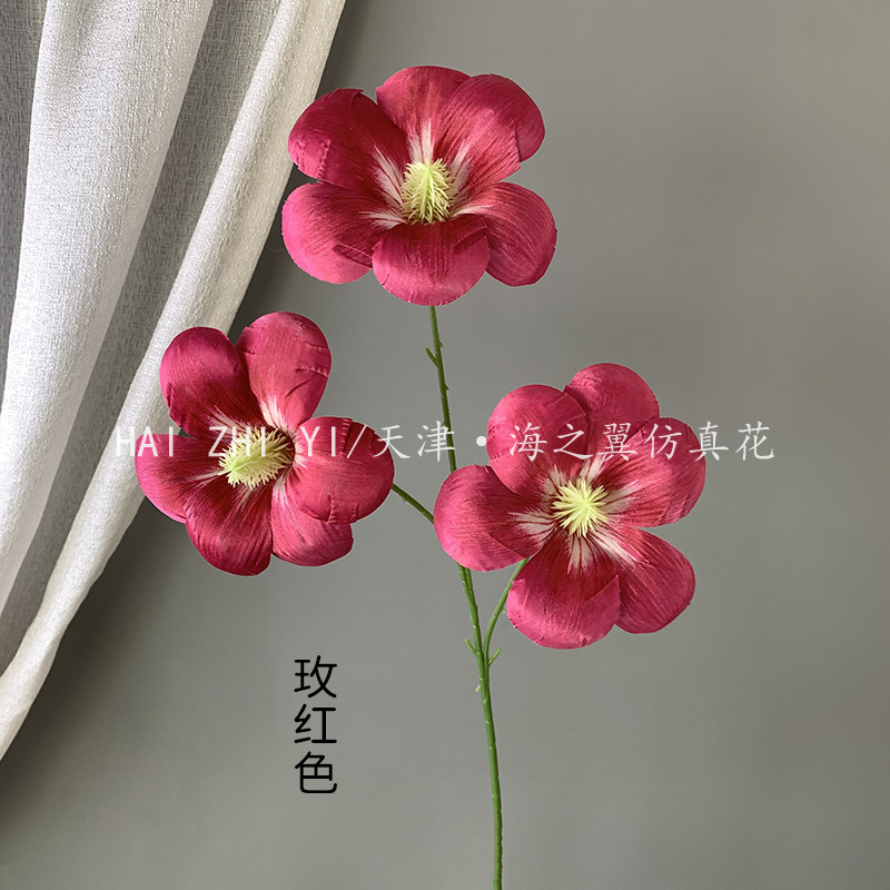 Rose red