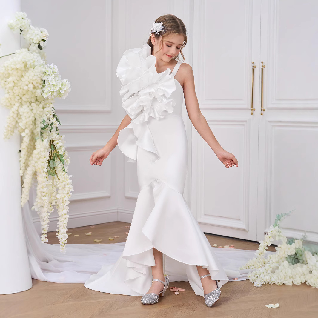 Europa y los Estados Unidos nuevos vestidos de noche de niños grandes vestidos de novia vestidos de niñas hombro único arrugado falda de cauda de pescado blanco vestido de niños