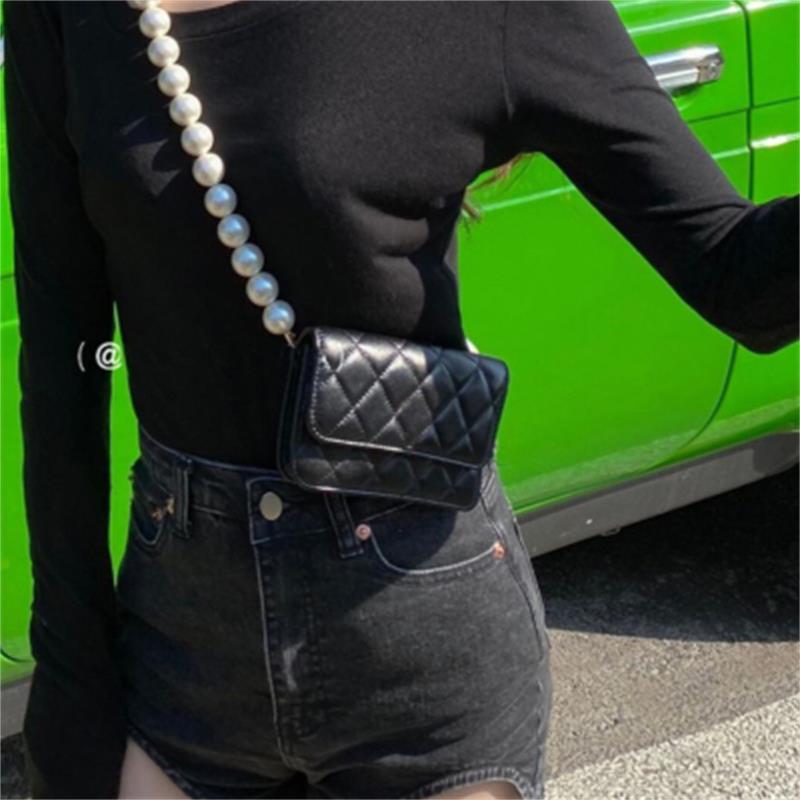 Pearl Chain Bag Image 7