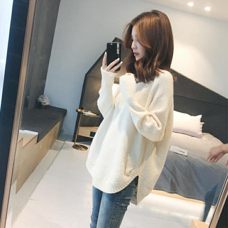 2023 autumn and winter new foreign-style bottoming sweater loose split low collar slim top Korean lazy style sweater