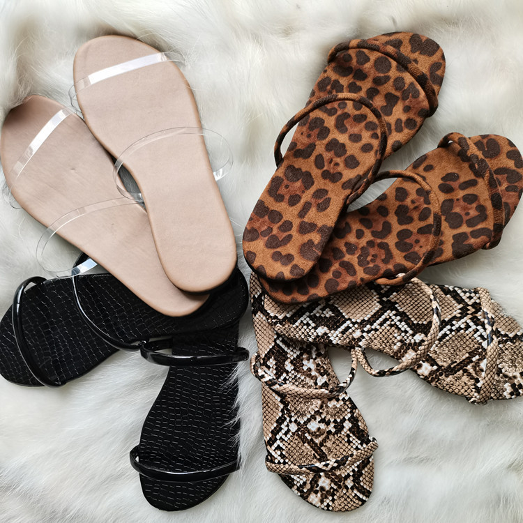 2021 New European and American fashion slippers, women's flat flip-flops, leopard print one-piece flip-flops, women's export large size wholesale undefined