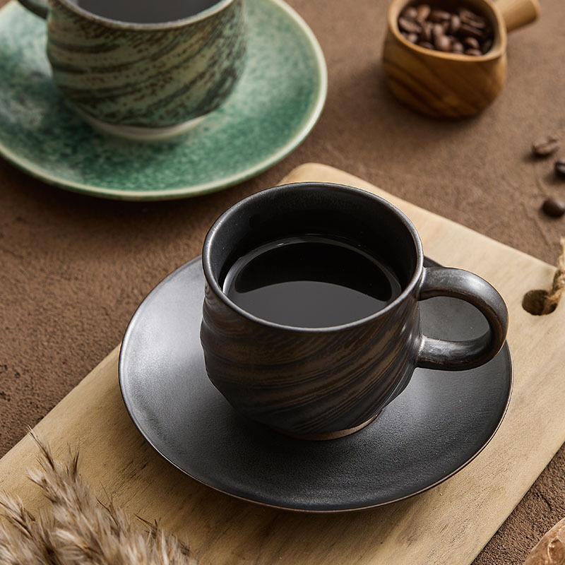 Ins sombra taza de café pequeña taza de cerámica exquisita set de taza de arte japonesa retrógrada hecha a mano taza de té de la tarde