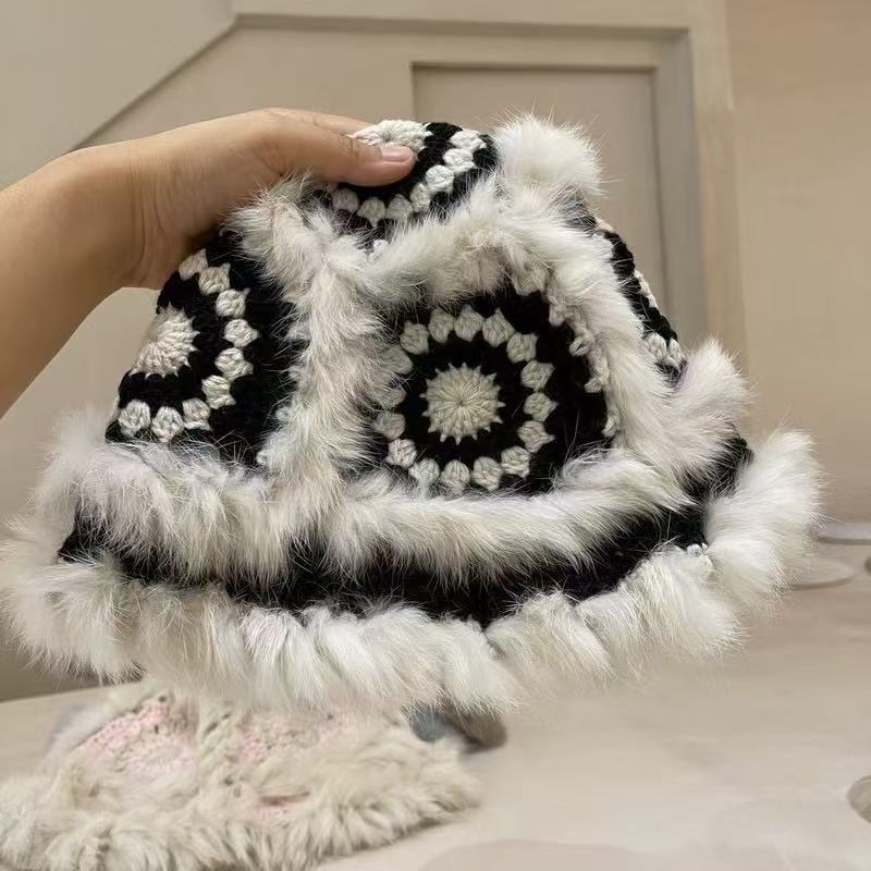 Lion dance hat - black and white