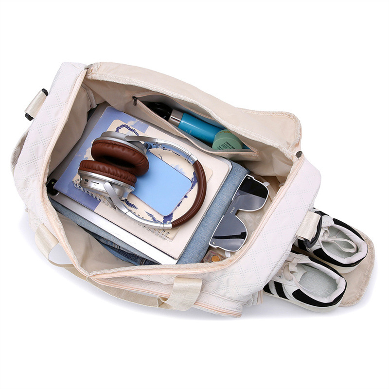 Bolsa de viaje de gran capacidad de moda de color sólido nuevo tipo de bolso deportivo al aire libre ligero bolso de mano multifuncional mujer