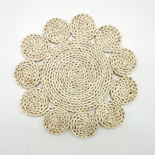Directly from the manufacturer, hand-woven corn fur place mats, flower mats, dining table insulation mats, coasters, Western food mats, pot and bowl mats