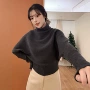 高领冬季漂亮时髦针织衫