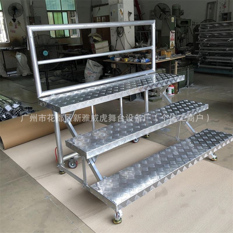 1.5米长三层合唱台，中学生合唱台，学校折叠合唱台，合唱台厂家