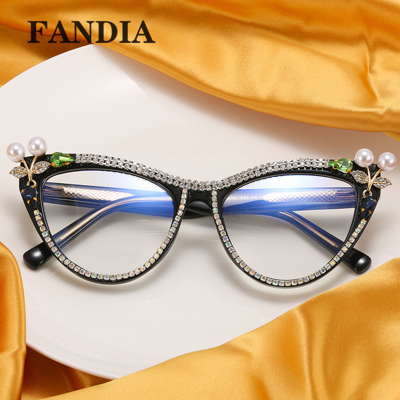 Una luz anti-azul comercio exterior transfronterizo rhinestone especial ojo de gato gafas de luz anti-azul mujer personalidad europea y americana moda diamante hecho a mano
