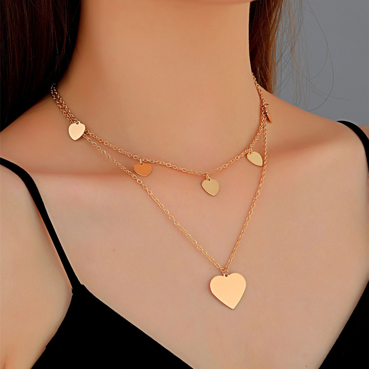 Cross-border New Arrival Multi-layer Love Necklace Sweater Chain European And American Fashion Small Peach Heart Twin Clavicle Chain Double-layer Set Chain For Women display picture 2