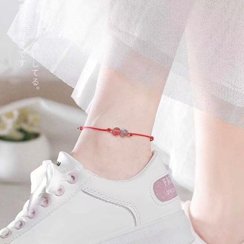 Crystal strawberry crystal anklet for women to attract peach blossoms to ensure safety and red rope Korean version simple personalized ankle chain forest ankle rope