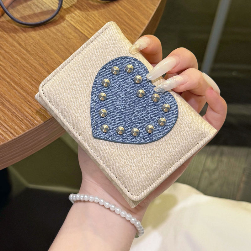 Korean-style rivet heart-shaped short wallet for women, new vintage Y2K multi-card slot card holder, multifunctional storage ID bag
