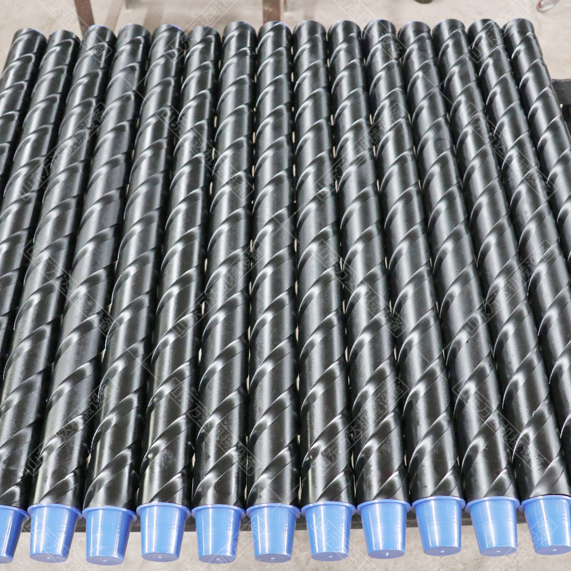 矿用刻槽钻杆井下探水探瓦斯圆钻杆φ63.5肋骨钻杆地质开采无缝管