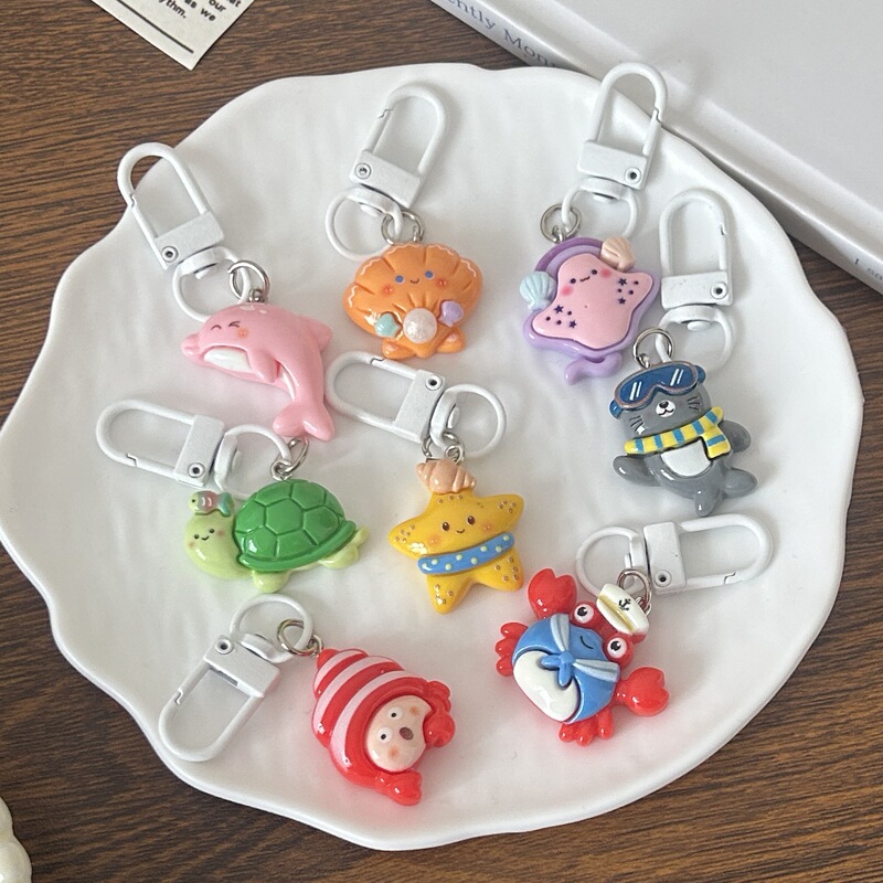 8 Types of Marine Life Keychains, Cute and Fun Whale, Turtle, Crab, Starfish Shell Pendants, Gifts for Students and Friends
