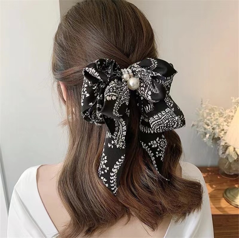 estilo coreano retro satén de perla temperamento primavera clips de niñas detrás del cerebro arco clip de cabello clip superior