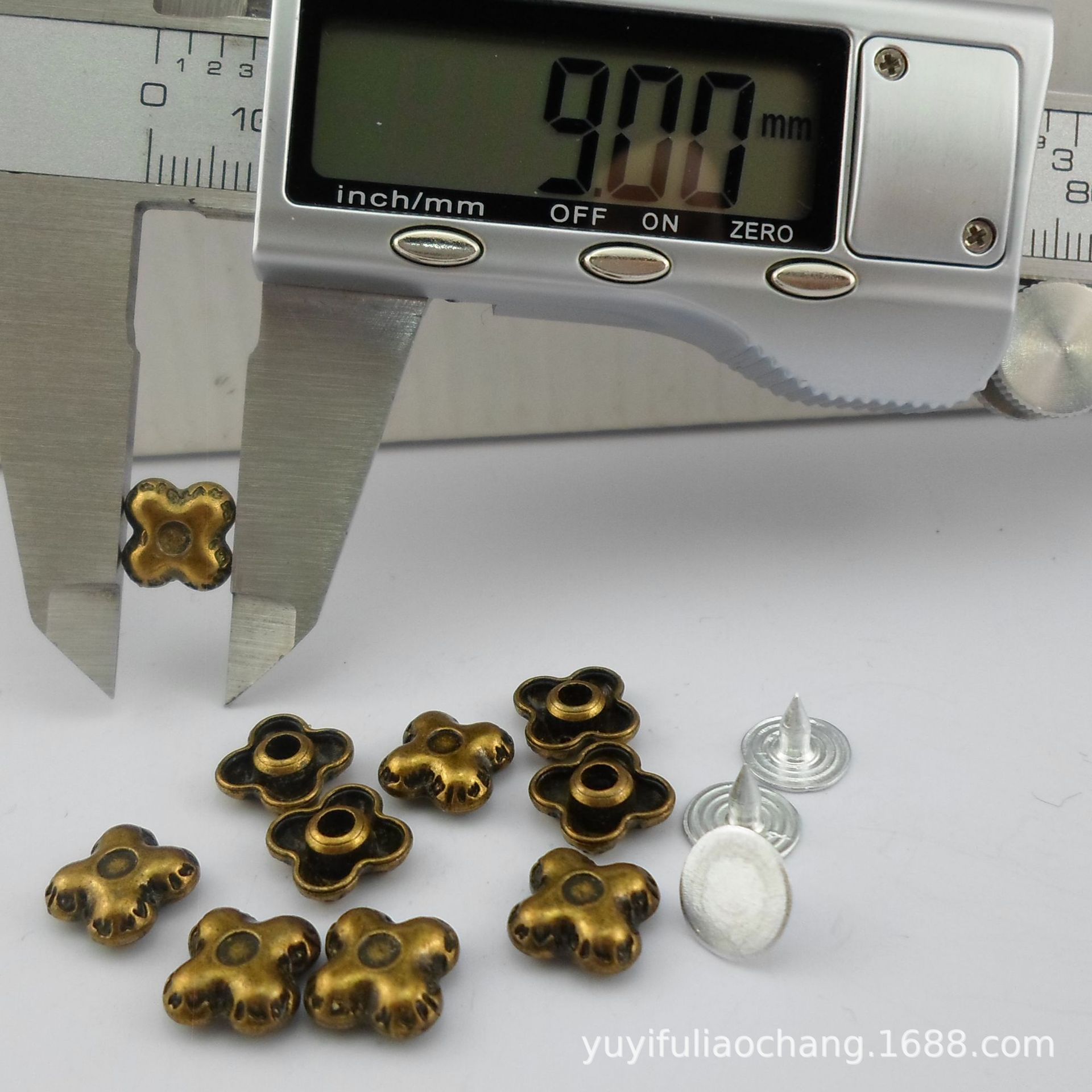 （合金材料）9MM花朵包包衣服帽子鞋子装饰铆钉