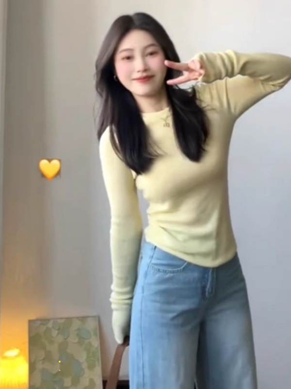 早秋穿搭黄色圆领内搭针织衫女长袖修身毛衣显瘦独特打底衫上衣潮|undefined