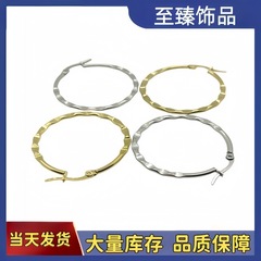 欧米風316Lステンレス製ファッションエンボス加工イヤリング個性的な幾何学模様イヤリングミニマルスタイルイヤリングシンプルな丸型