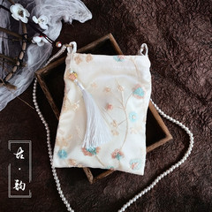 宋漢代古風刺繍絹織物漢服包真珠包中国風真珠鎖小方包携帯電話袋森系