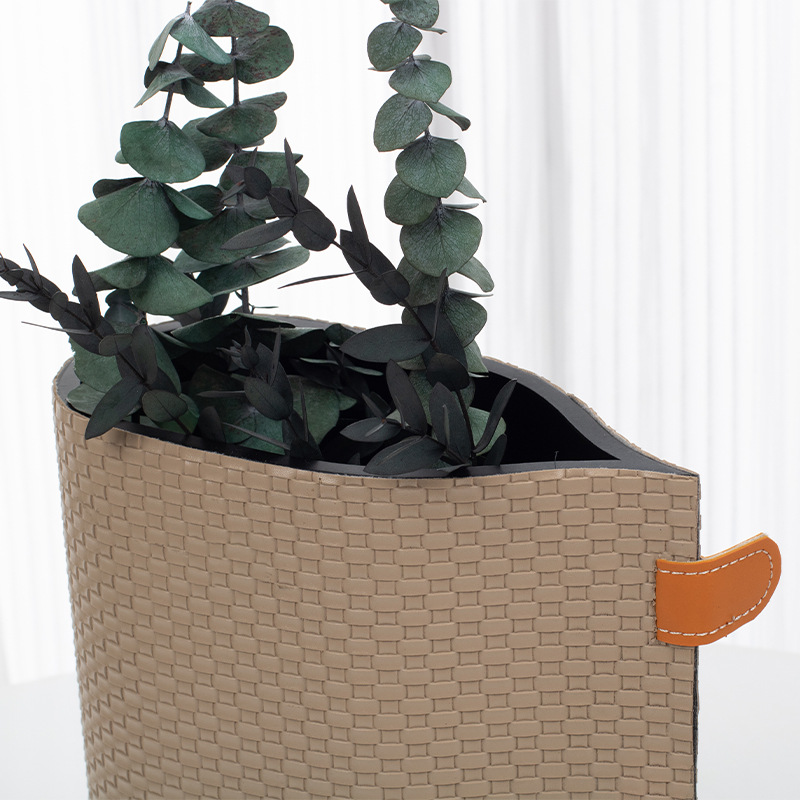 심플하고 가벼운 고급 금속 가죽 꽃병 장식품 거실 꽃꽂이 모델 룸 TV 테이블 장식 선물